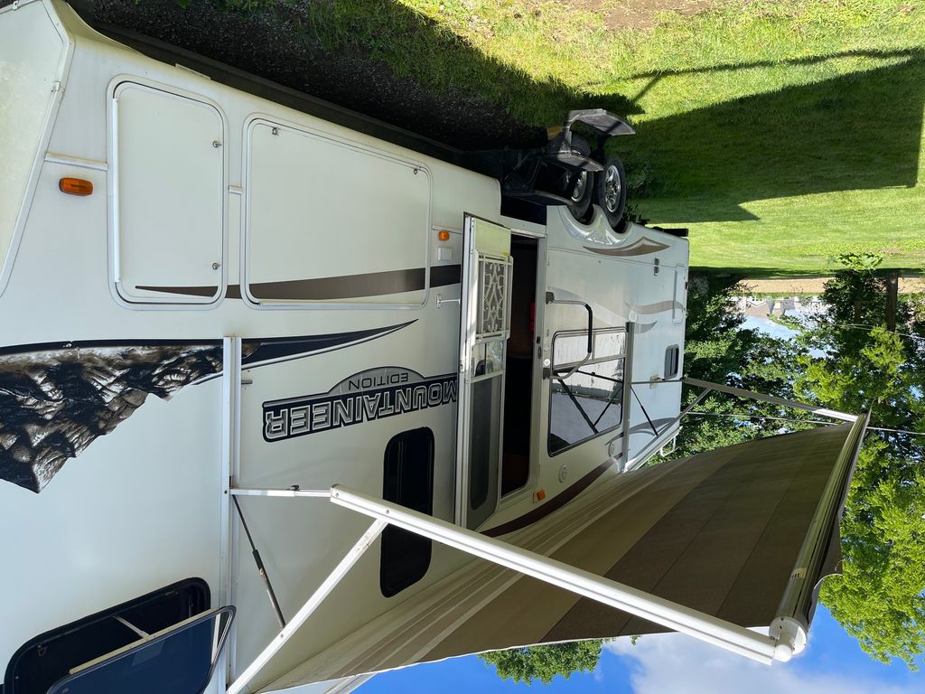 2010 Keystone Montana Mountaineer 295RKD - National Vehicle