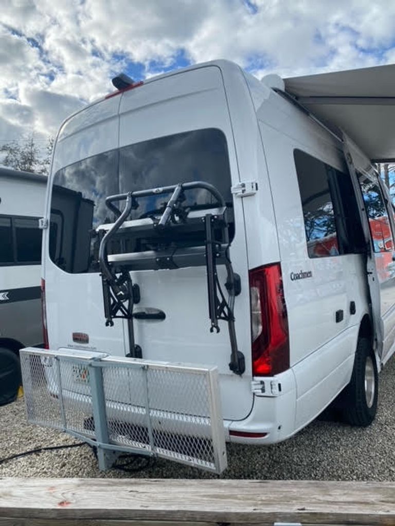 2021 Coachmen Galleria 24FL 4X4 - National Vehicle