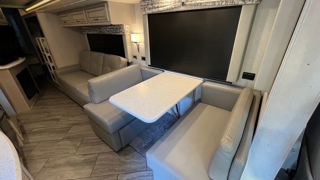 2021 Newmar Bay Star 3616 - National Vehicle