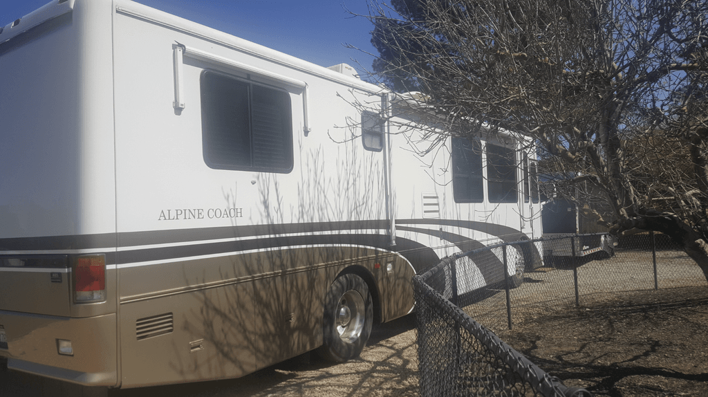 ［X］ 1999 Alpine Motorhomes 36FD - National Vehicle