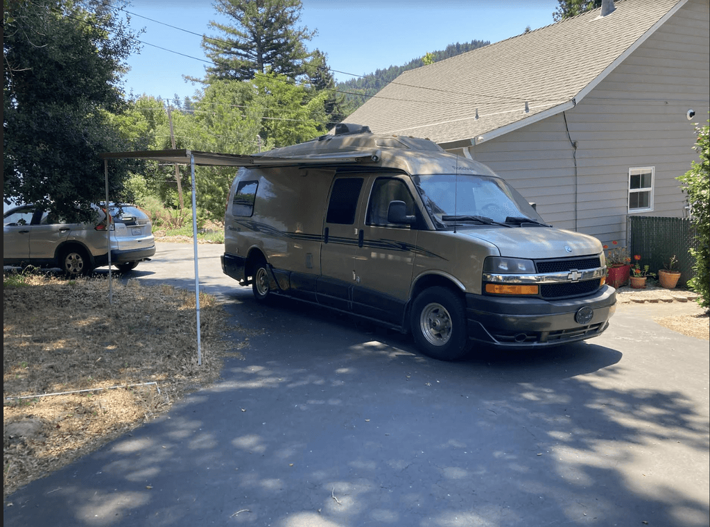 2009 Roadtrek Versatile 210 - National Vehicle