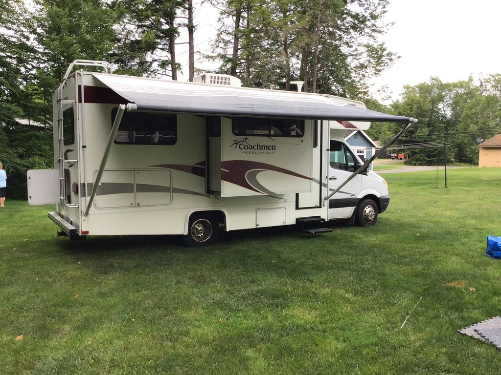 2008 Coachmen Freelander 2100CB - National Vehicle
