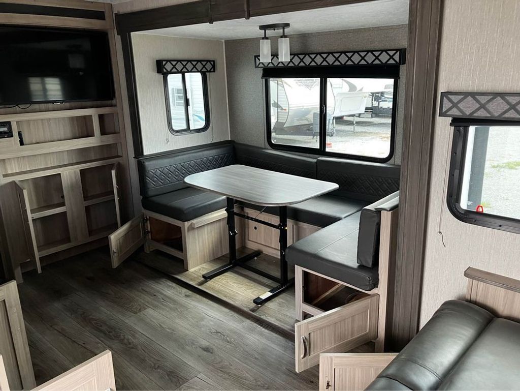 2021 Coachmen Freedom Express Ultra Lite 248RBS - National Vehicle