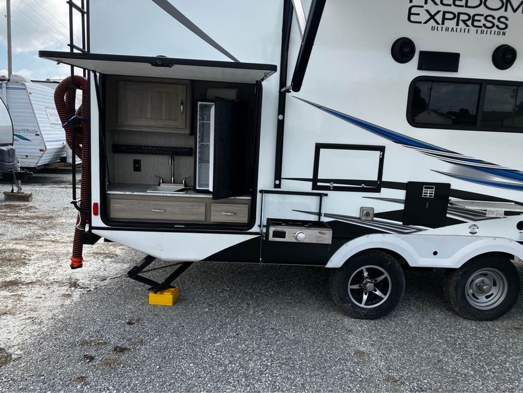 2021 Coachmen Freedom Express Ultra Lite 248RBS - National Vehicle