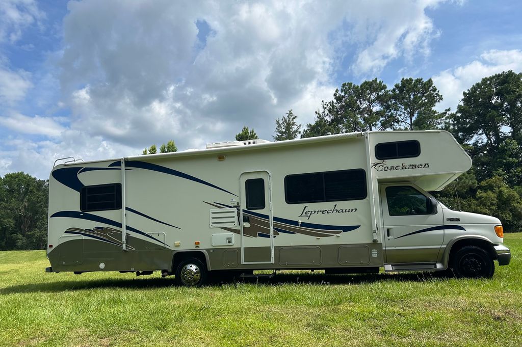 2005 Coachmen Leprechaun Deluxe/Premier 317KS - National Vehicle