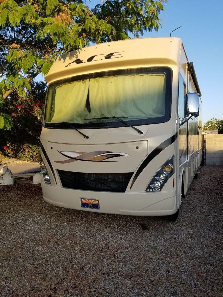 20枚 2016 Thor Motor Coach A.C.E. 30.1 - National Vehicle