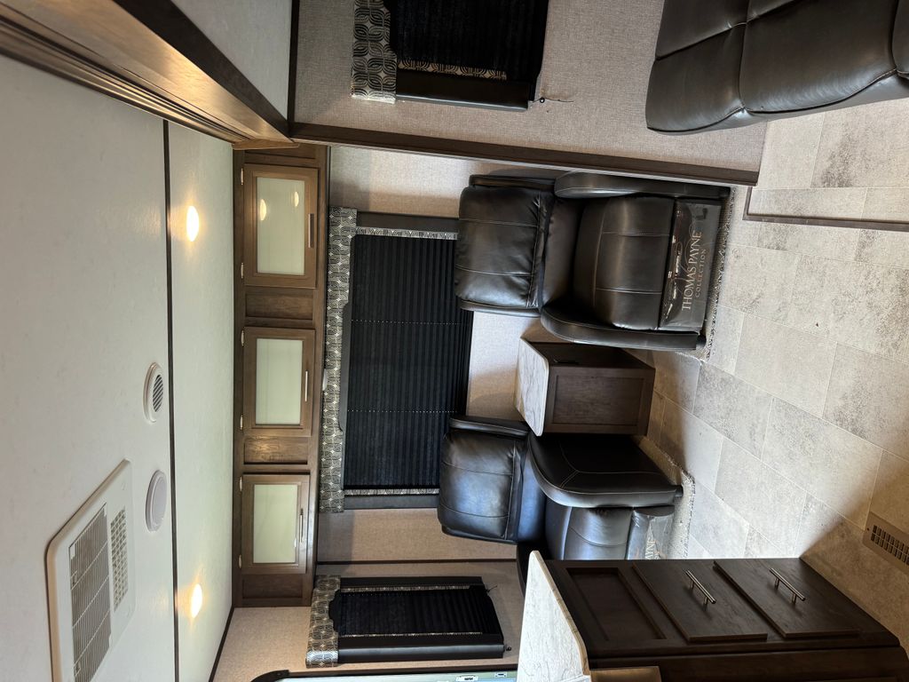 2021 Dutchmen Coleman Light 2715RL - National Vehicle