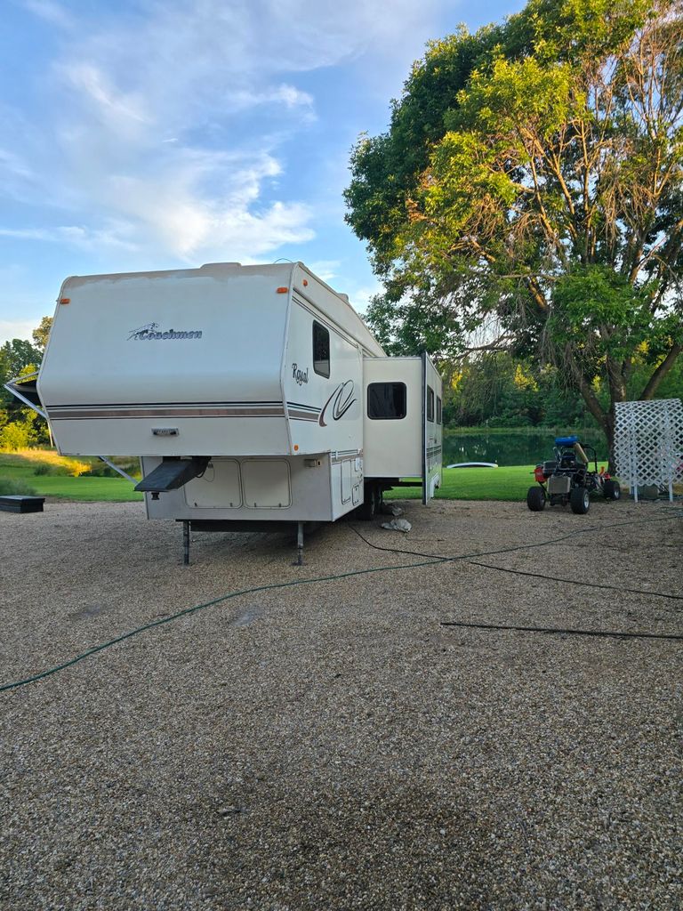 2000 Coachmen Royal 285RKSW - National Vehicle