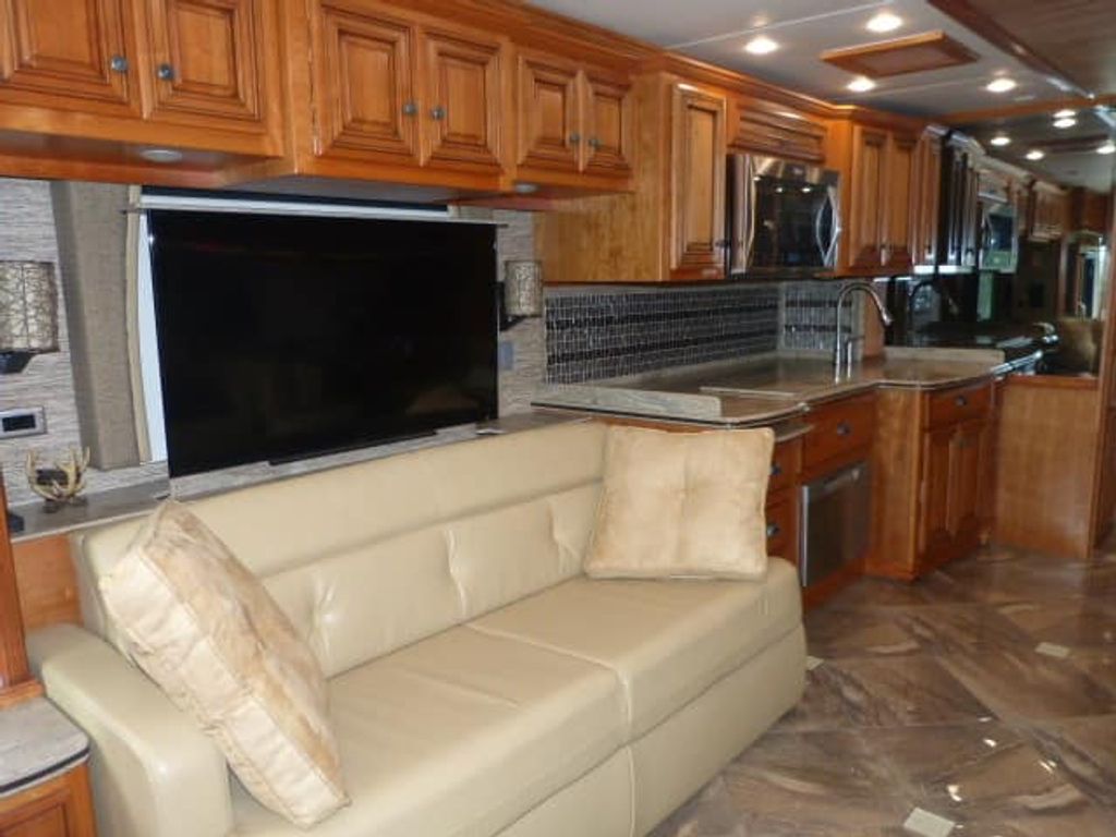 2016 Newmar Dutch Star 4369 - National Vehicle