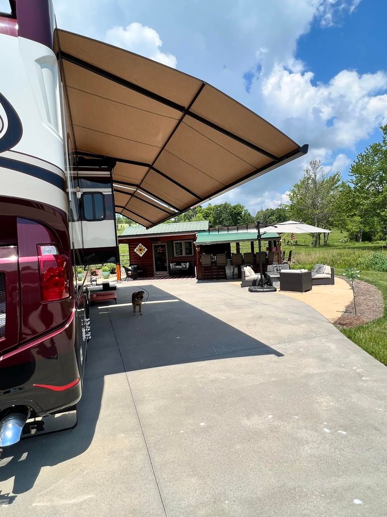 2016 Newmar Dutch Star 4369 - National Vehicle