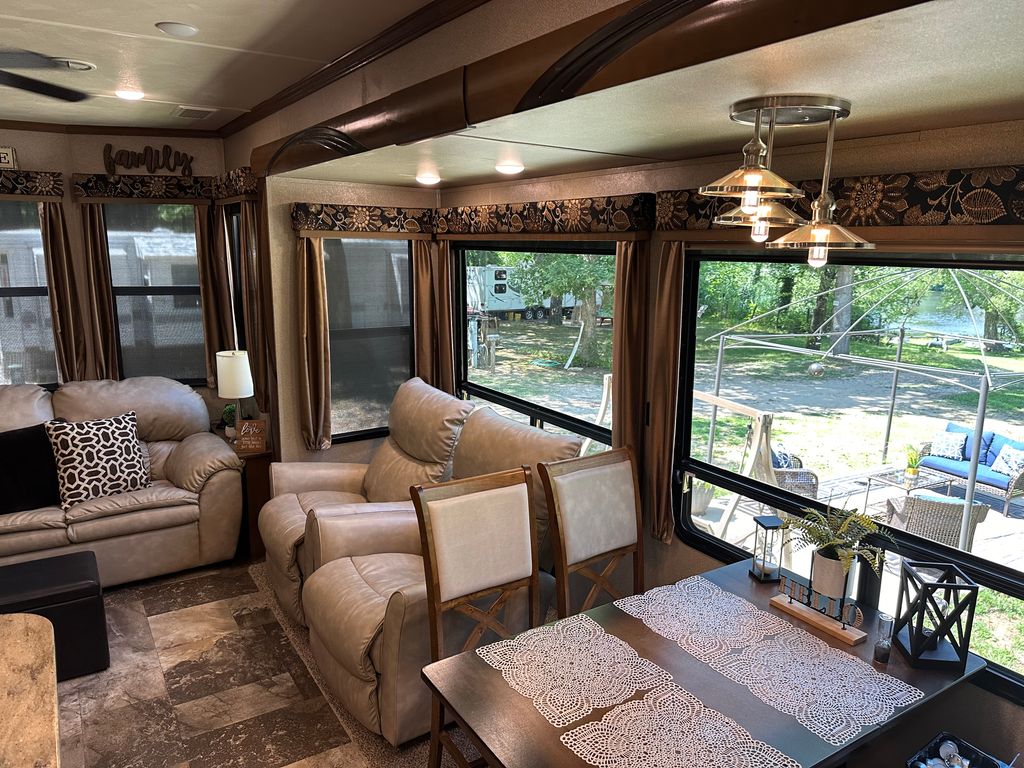 2019 Forest River Cedar Creek Cottage Destination 40CCK - National