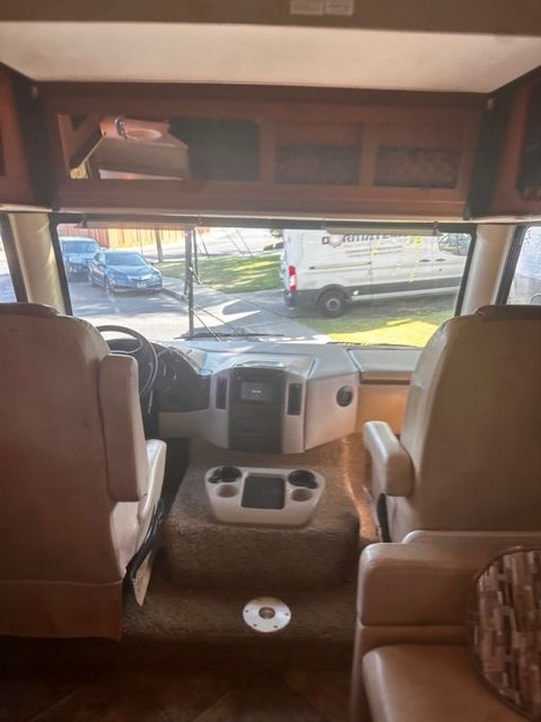 2014 Thor Motor Coach A.C.E. 29.2 - National Vehicle