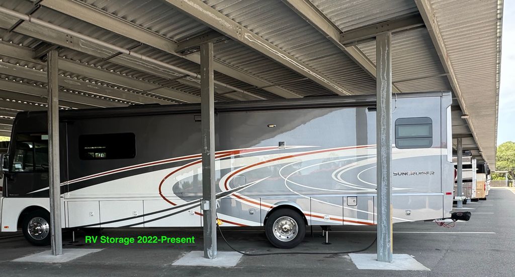 2016 Winnebago Suncruiser 37F - National Vehicle