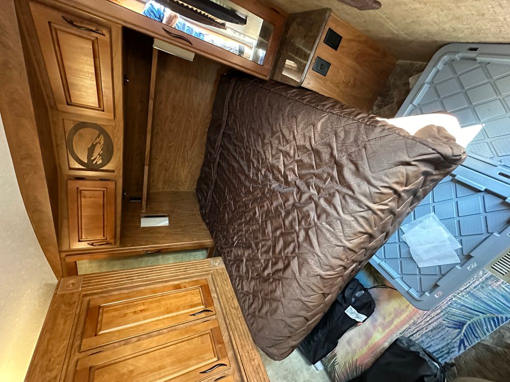 2016 Outdoors RV Blackstone Veneto 270CISB - National Vehicle