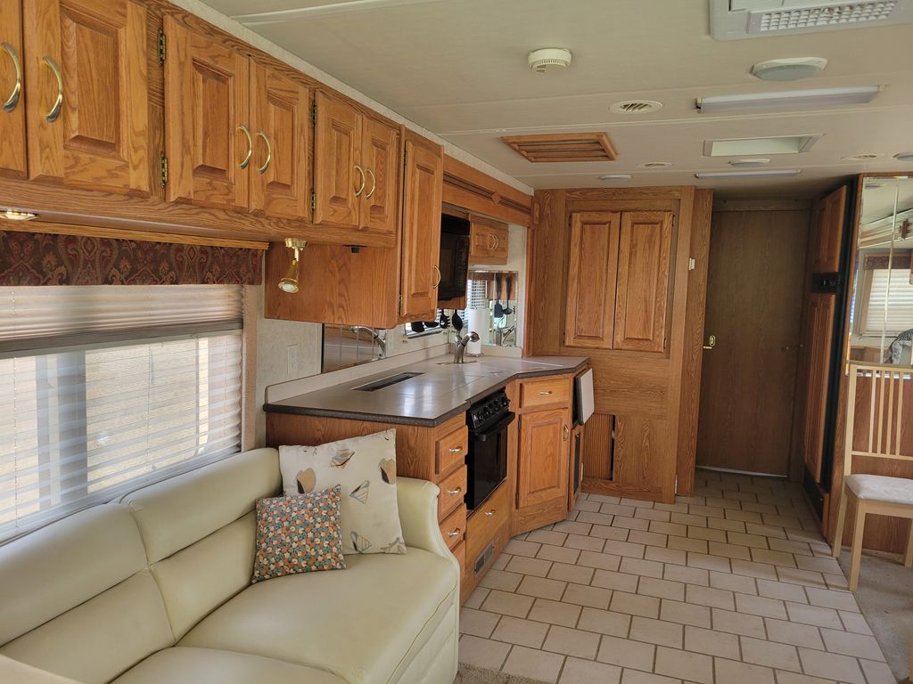 GOLD アルバム 2003 Holiday Rambler Endeavor 40DST - National Vehicle