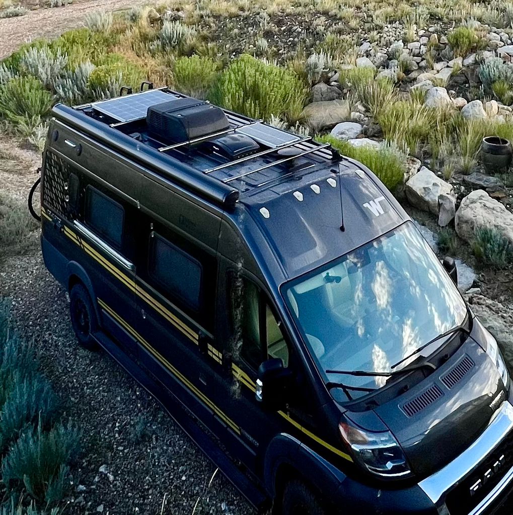 シオン 2020 Winnebago Travato 59KL - National Vehicle