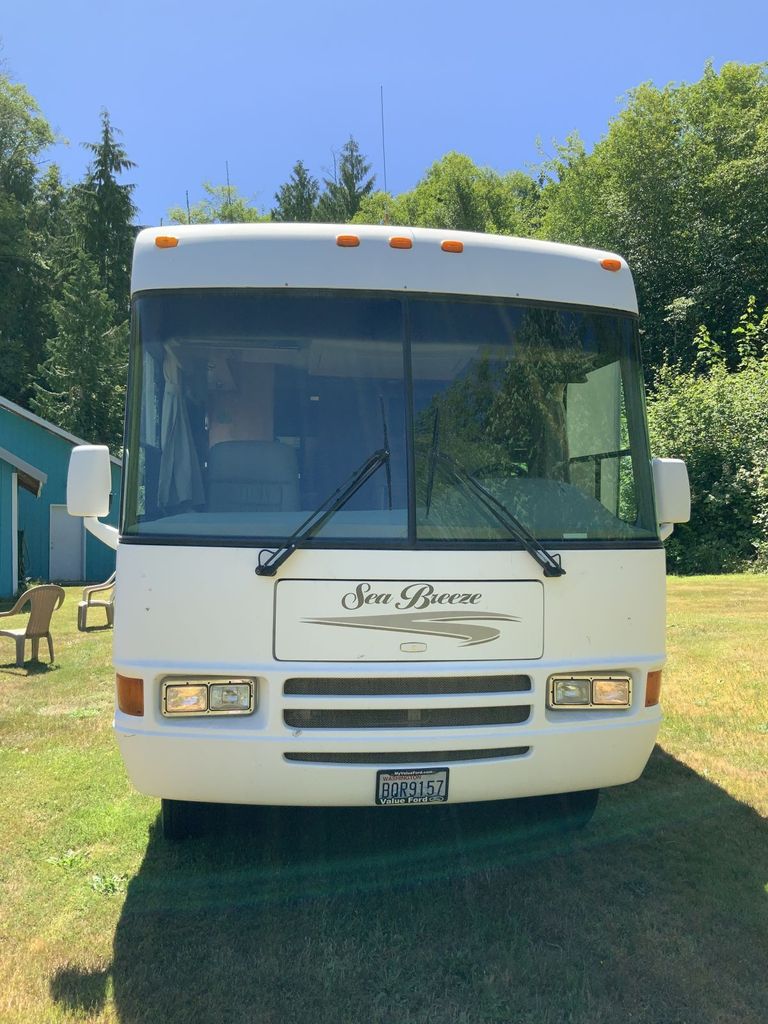 2005 National RV Sea Breeze 1311 - National Vehicle