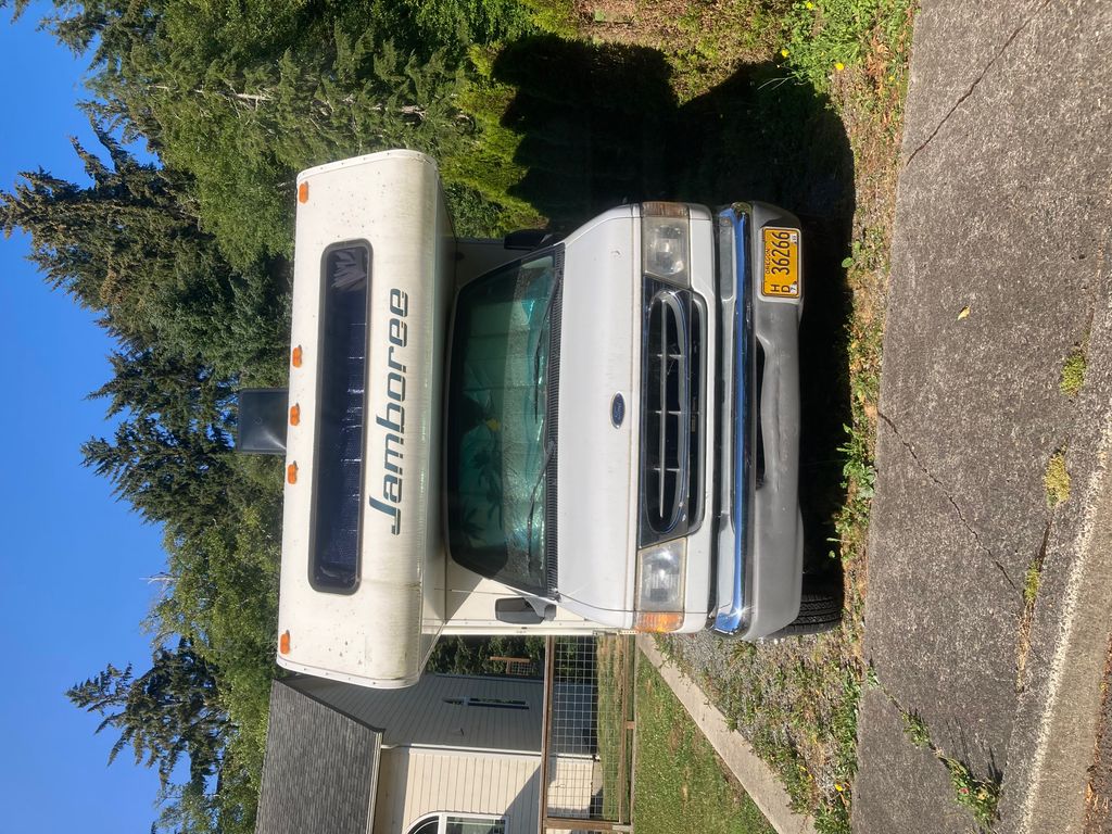 フリー 2001 Fleetwood Jamboree 24D - National Vehicle