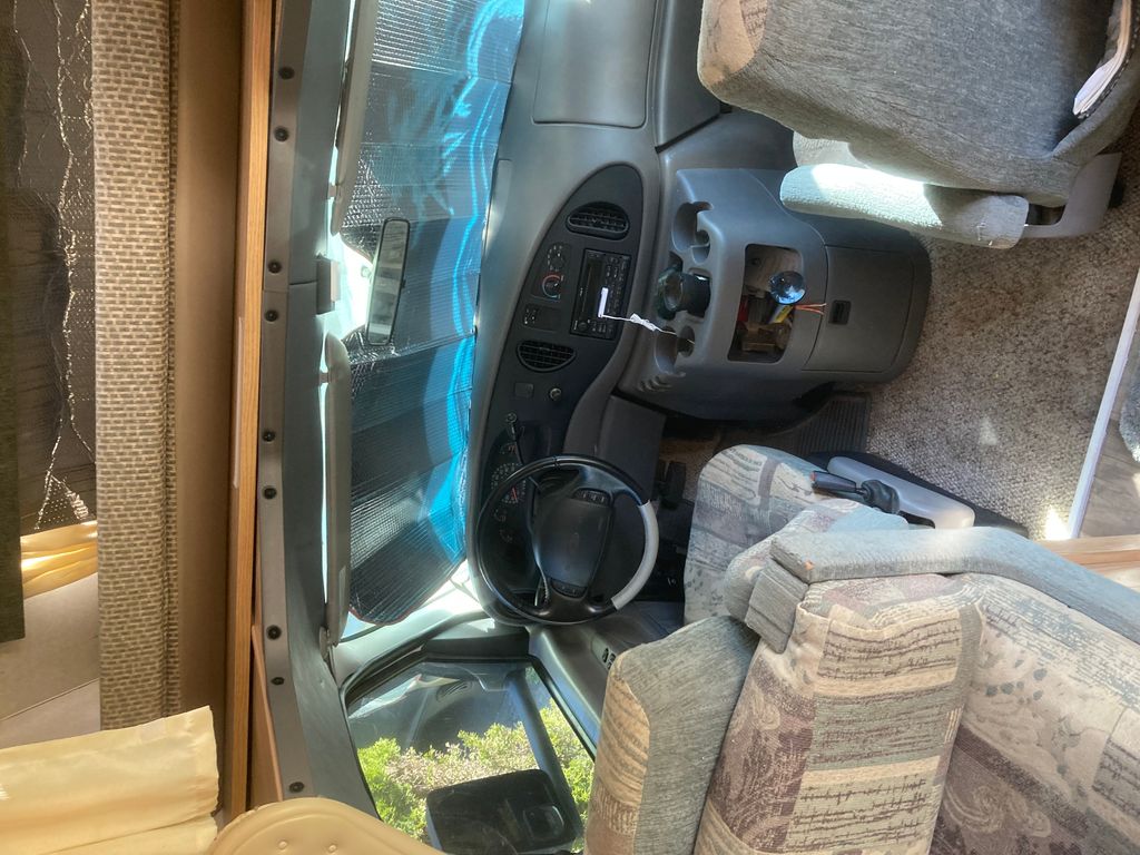 2001 Fleetwood Jamboree 24D - National Vehicle