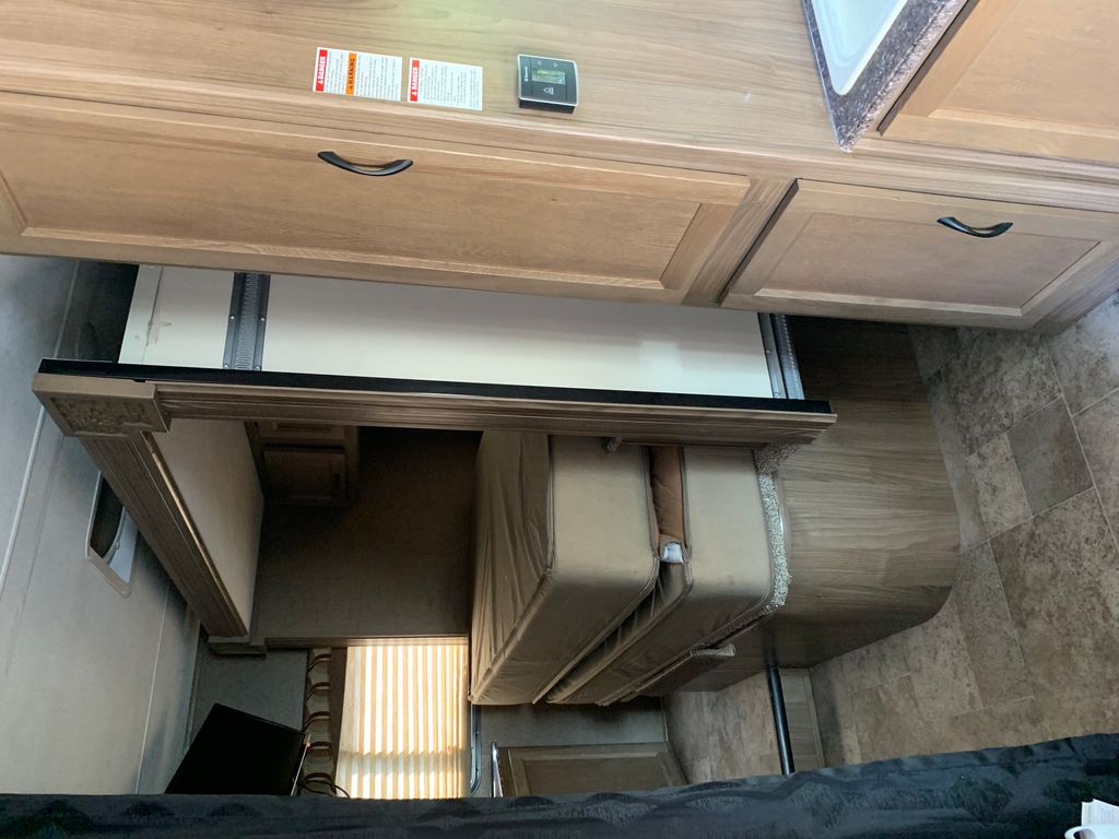 ユー 2018 Coachmen Freelander 26RS - National Vehicle