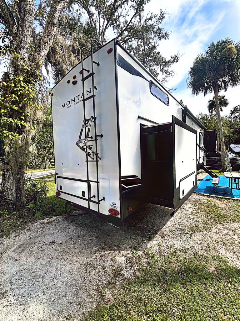 2021 Keystone Montana High Country 377FL Full Solar Set Up! - National ...