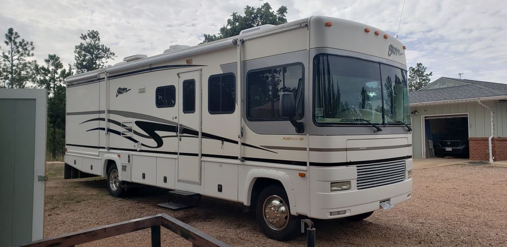 Ｇ専用セット 2002 Fleetwood Storm 31W - National Vehicle