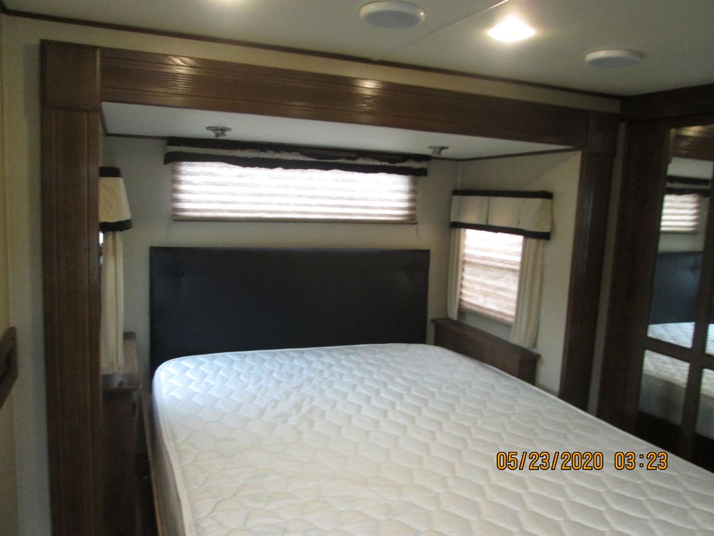 2014 Grand Design Momentum 355TH - National Vehicle