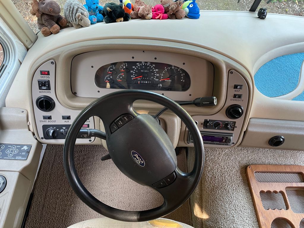 2002 National RV Sea Breeze 8341LX - National Vehicle