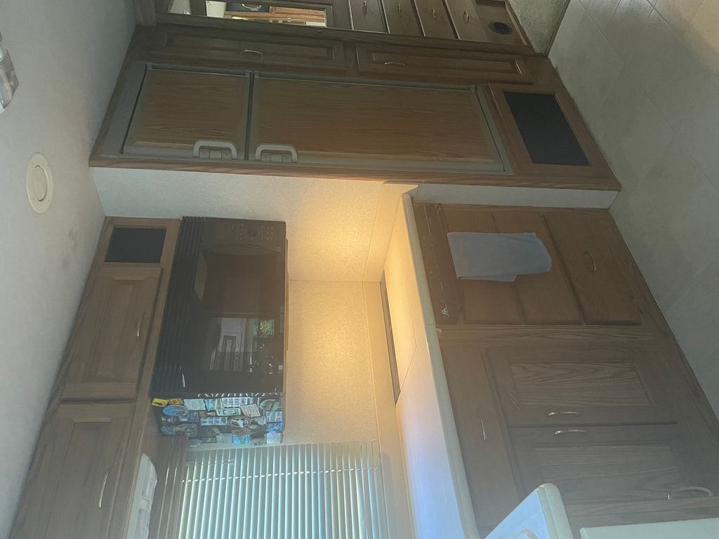 2002 National RV Sea Breeze 8341LX - National Vehicle