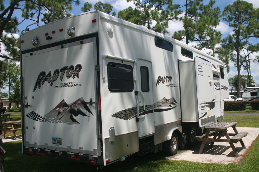 2006 Keystone Raptor 3712TS - National Vehicle