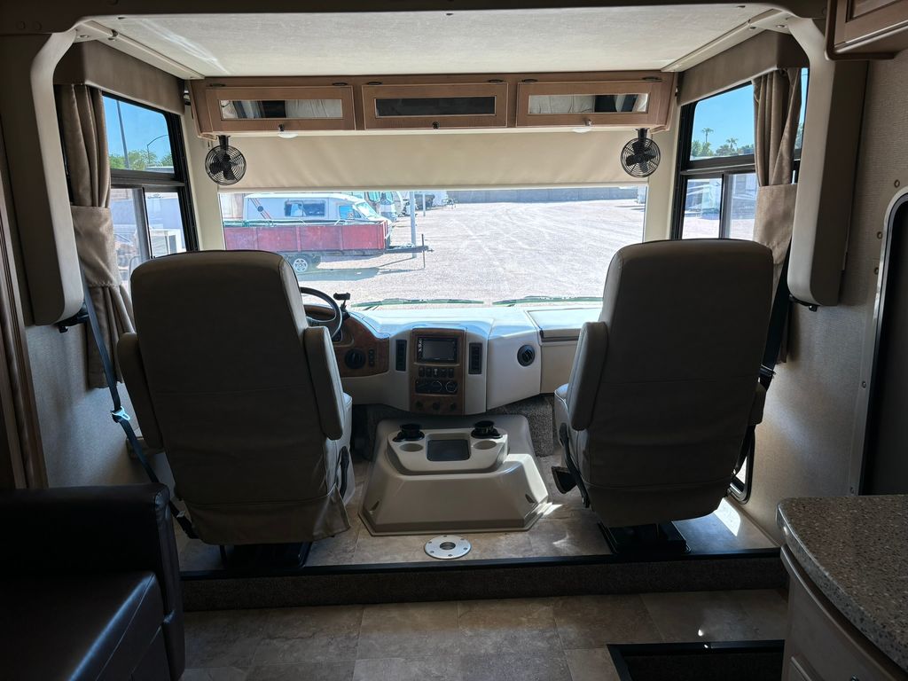 2018 Thor Motor Coach Windsport 31S - National Vehicle