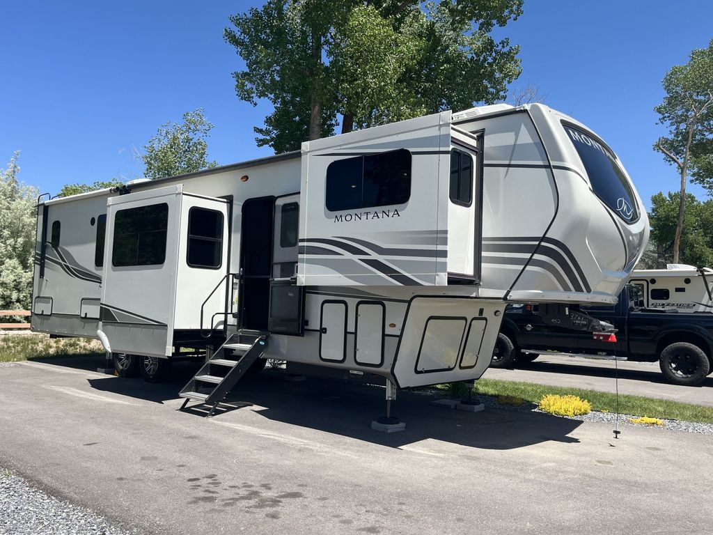 2022 Keystone Montana 3761FL - National Vehicle