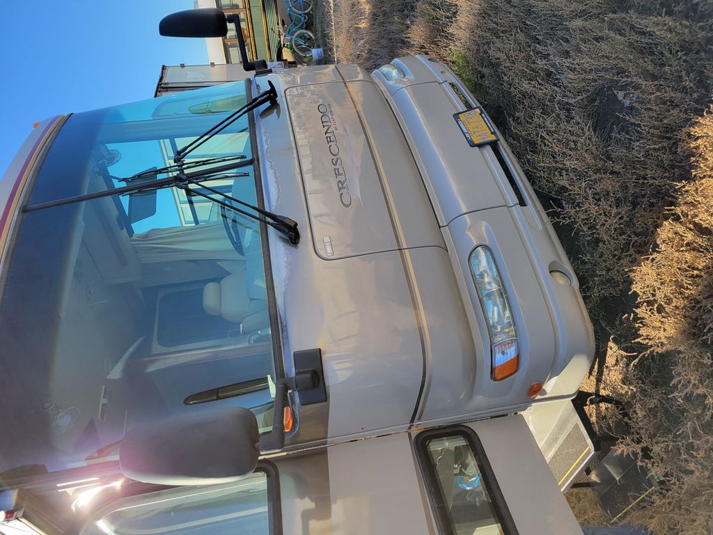 2005 Gulf Stream Crescendo 8386 - National Vehicle