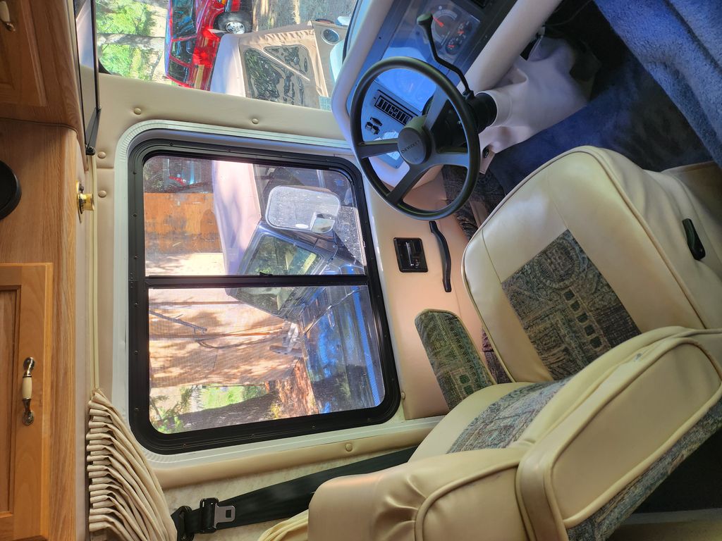 1996 Rexhall Vision 26 National Vehicle