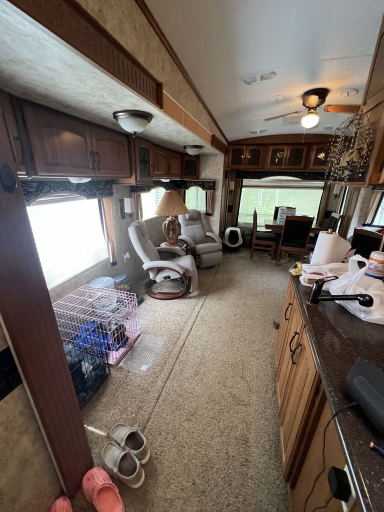 アドミラル 2011 Keystone Montana Big Sky 3400RL - National Vehicle