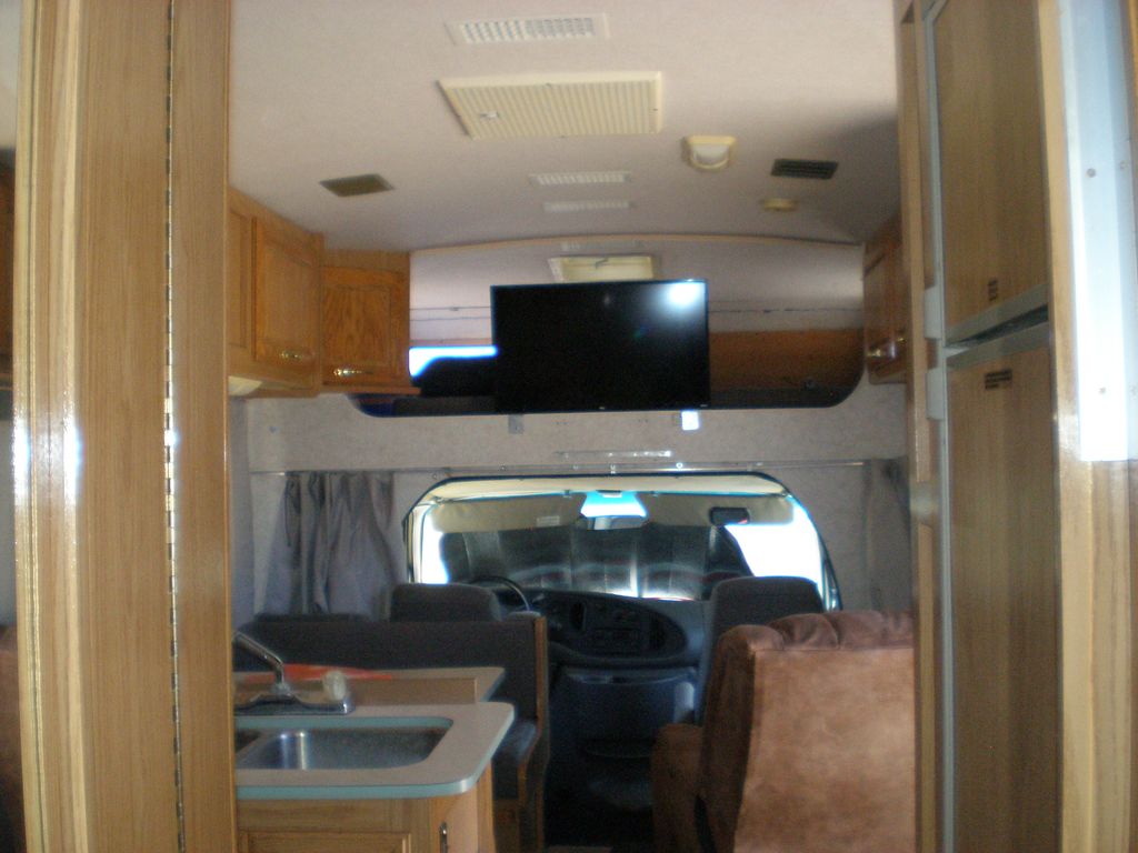 1999 Phoenix Cruiser Motorhome 2300 National Vehicle