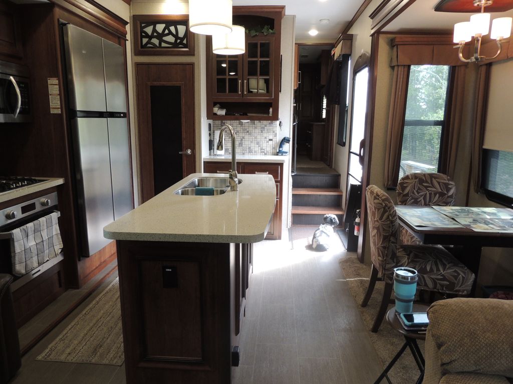 2018 Keystone Alpine 3020RE National Vehicle