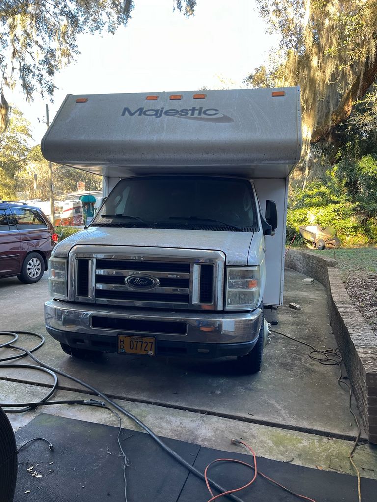 2011 Four Winds Majestic 28A - National Vehicle