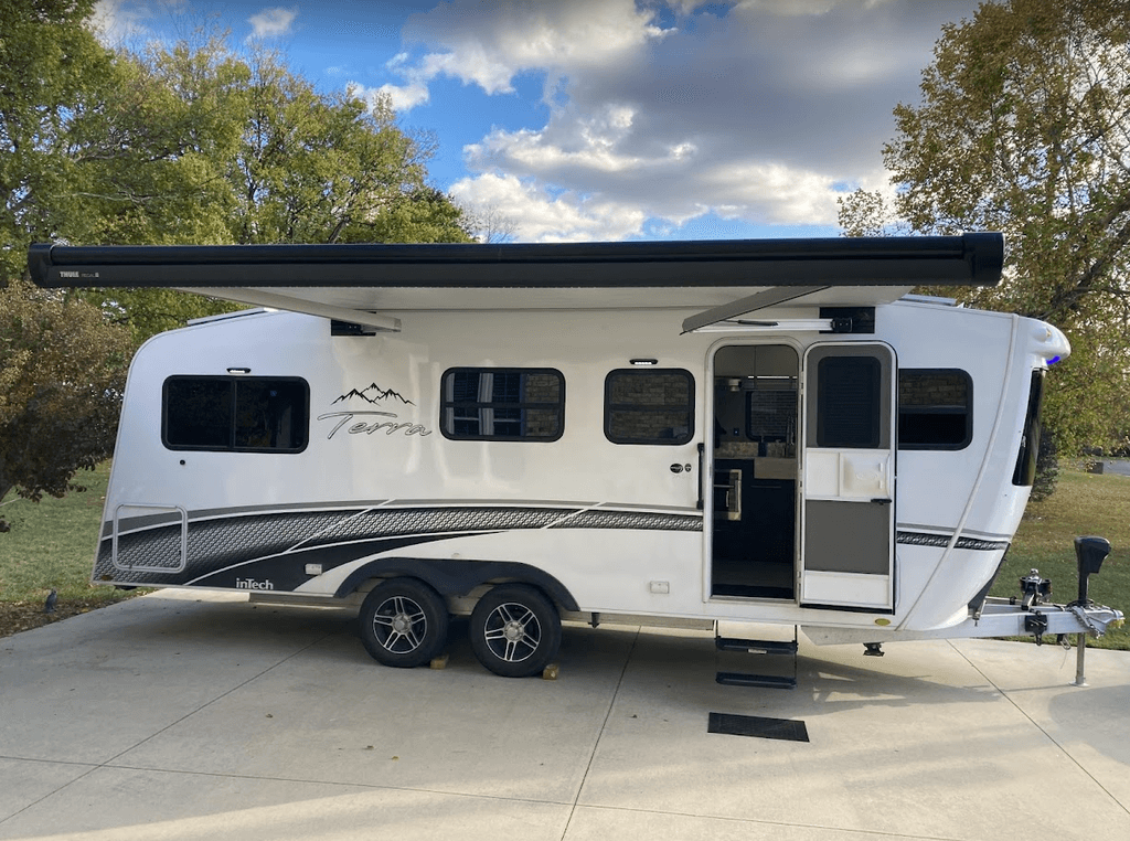 2022 InTech RV Aucta Willow National Vehicle