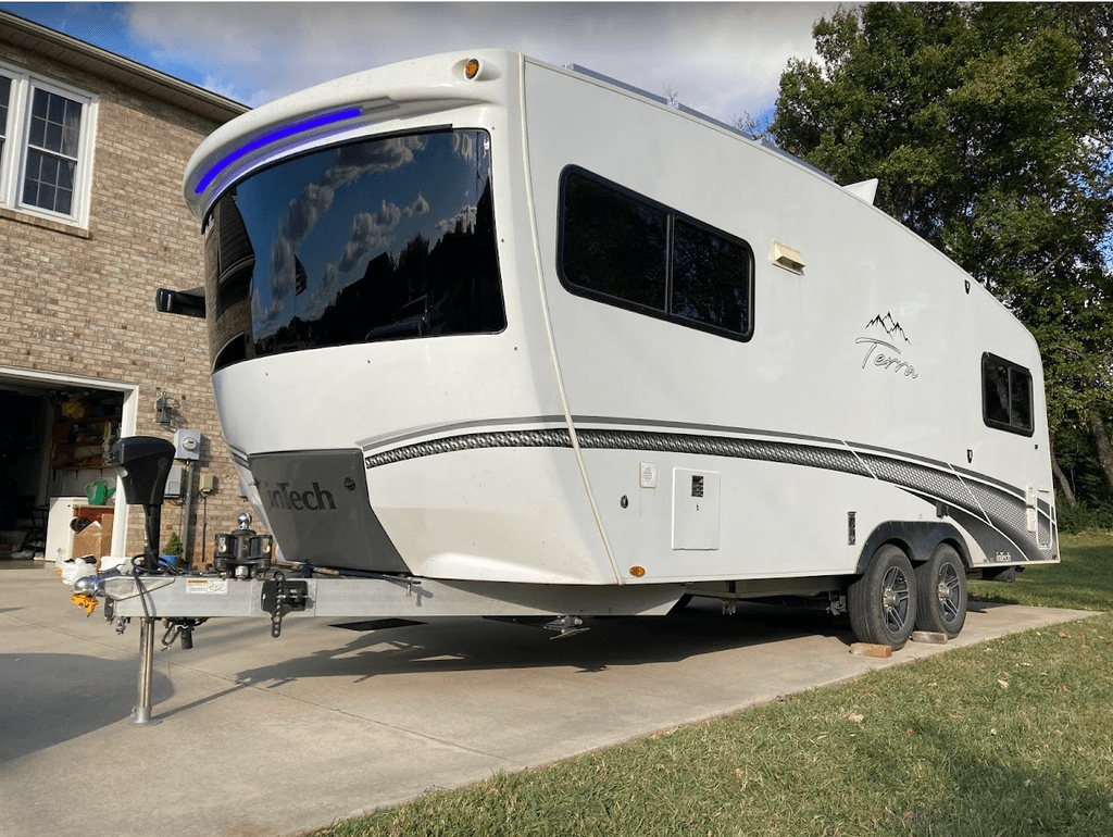 2022 InTech RV Aucta Willow National Vehicle