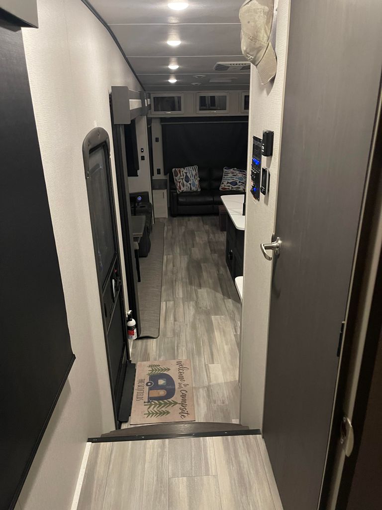 2021 Keystone Sprinter Limited 3190RLS - National Vehicle