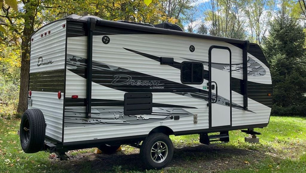 2021 Chinook Dream D175BH - National Vehicle