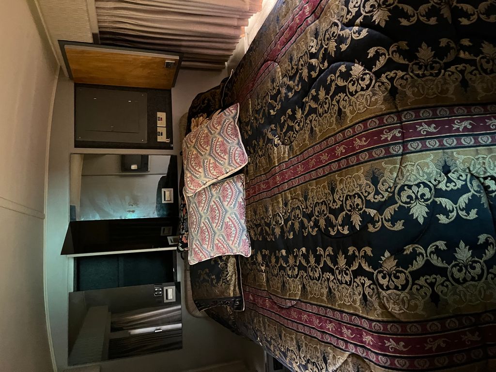 1989 Blue Bird Wanderlodge 3907 - National Vehicle
