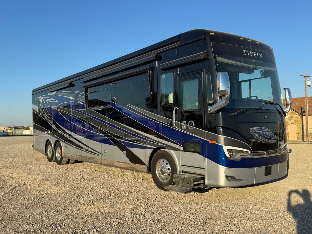 2022 Tiffin Motorhomes Allegro Bus 45FP 605HP National Vehicle