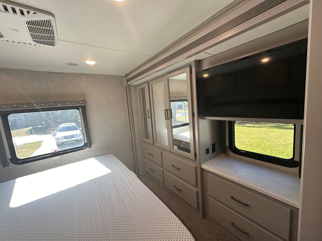 2022 Thor Motor Coach Windsport 29M - National Vehicle