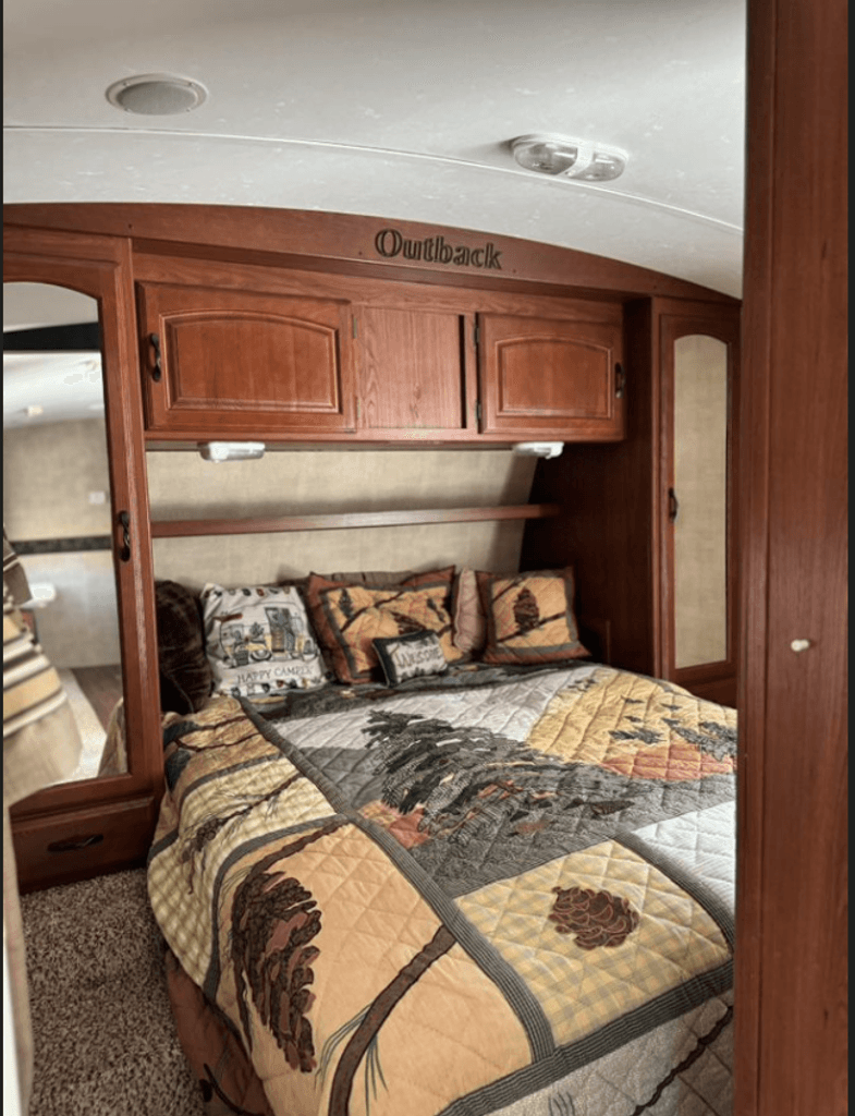2012 Keystone Outback 10th Anniversary 279RB - National Vehicle