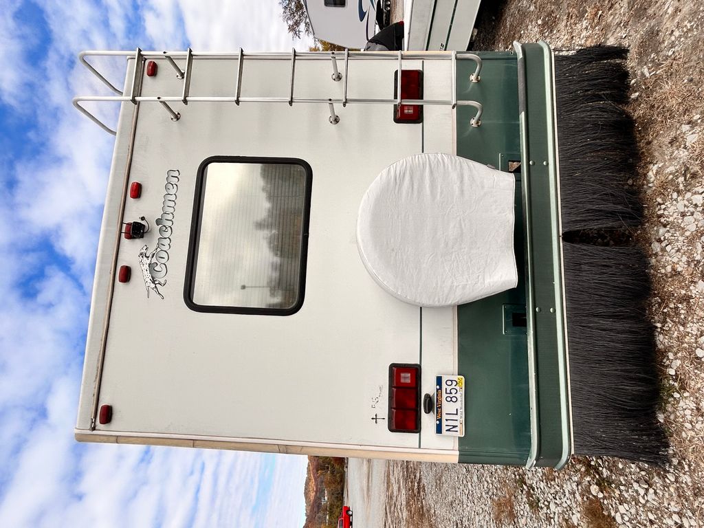 シンバ 2001 Coachmen Mirada 300QB - National Vehicle