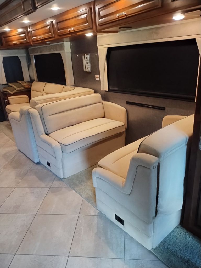 テレビ 2015 Fleetwood Bounder 33C - National Vehicle