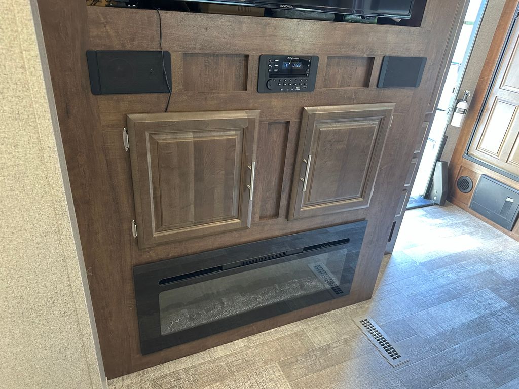 2020 Forest River Rockwood Ultra Lite 2614BS - National Vehicle