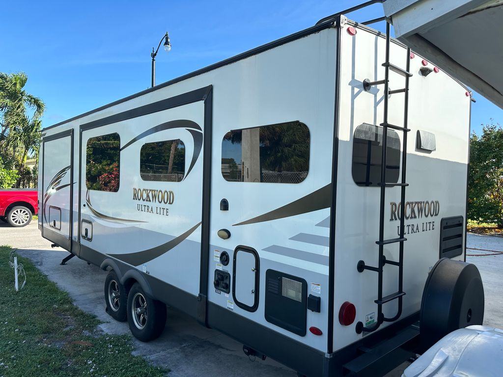 2020 Forest River Rockwood Ultra Lite 2614BS - National Vehicle